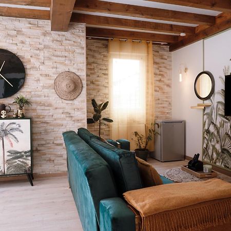 Appart Hotel Le 8 La Suite & Spa - Parking Gratuit - Mâcon エクステリア 写真